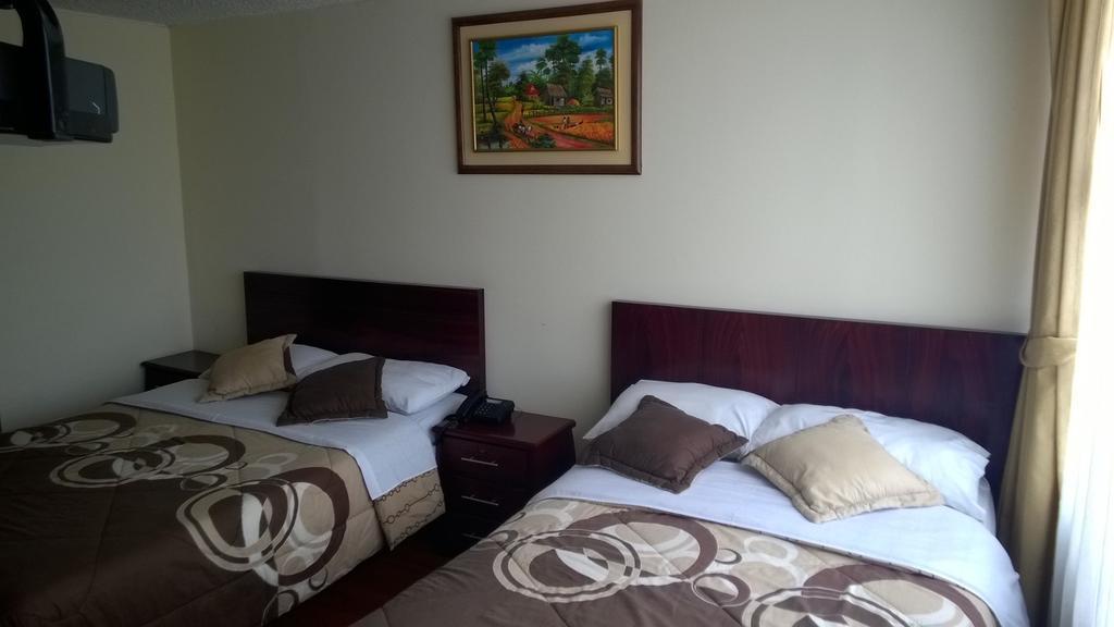 Hostal El Roble 키토 외부 사진