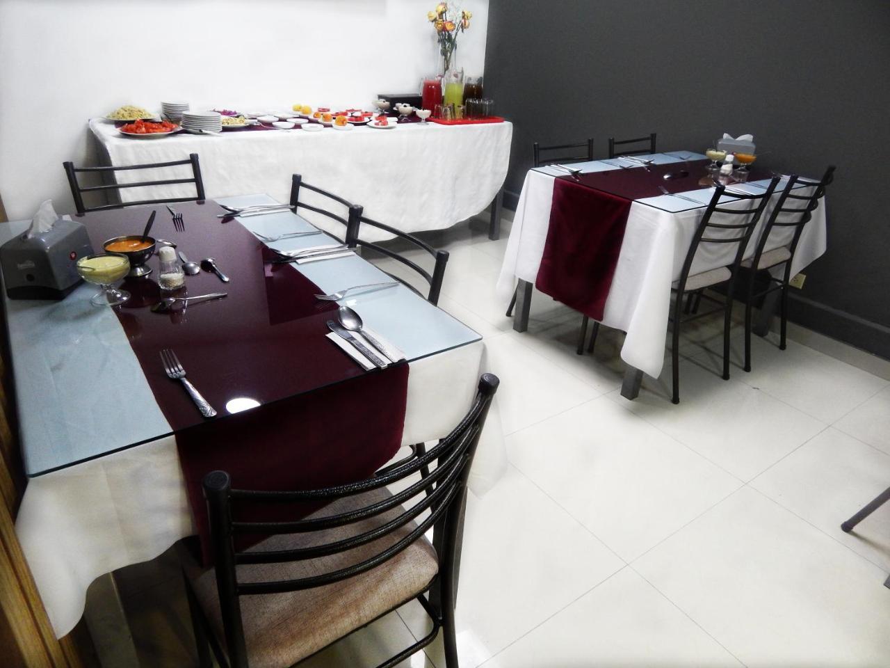 Hostal El Roble 키토 외부 사진