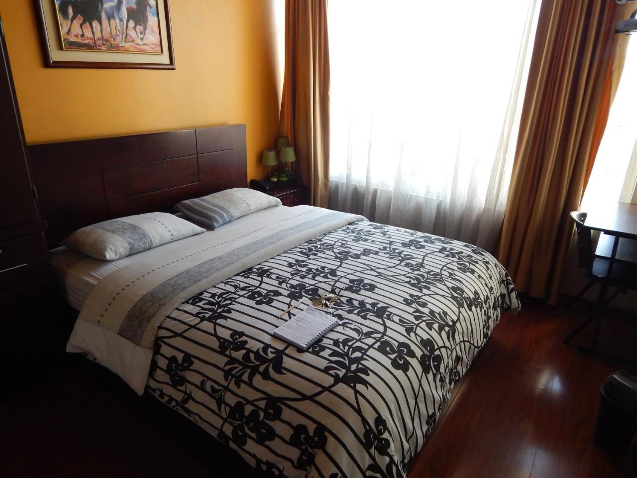 Hostal El Roble 키토 외부 사진