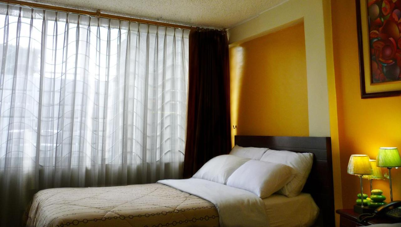 Hostal El Roble 키토 외부 사진